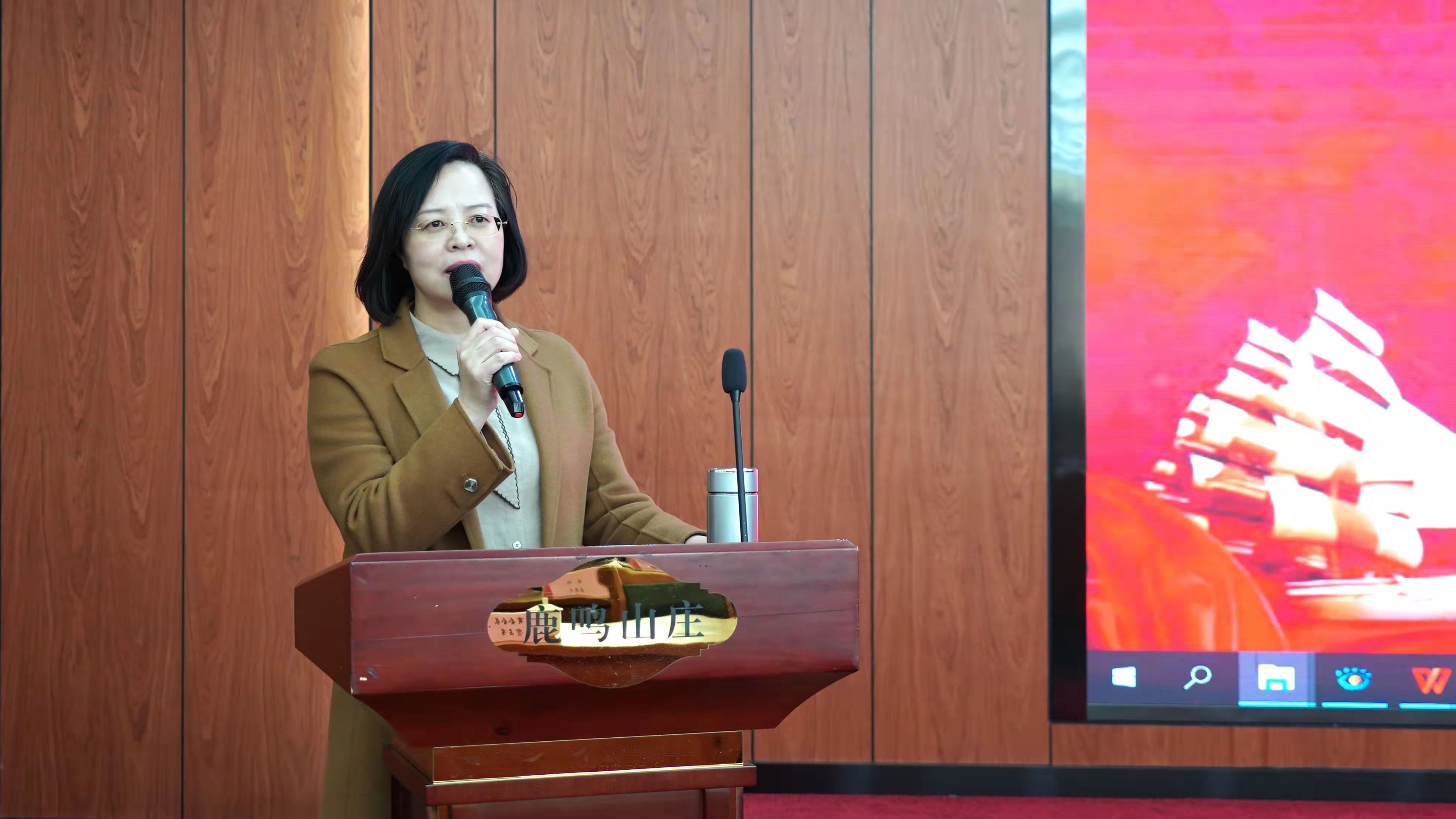 登封市嵩山众帮百企联合商会为会员企业搭建学习交流平台(图4) 登封市嵩山众帮百企联合商会为会员企业搭建学习交流平台(图4)