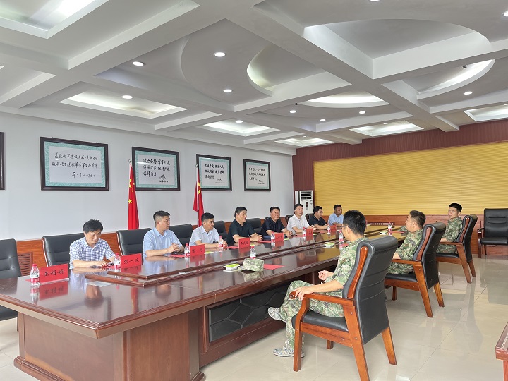 伟德体育直播开奖入口 郑州市盐城商会联合开展“八一拥军慰问 军民鱼水情深”节日慰问活动(图1) 会议现场.jpg