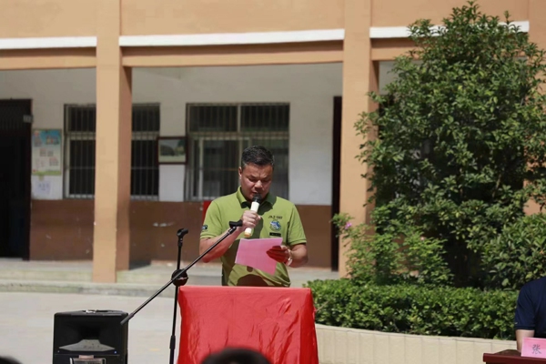 郑州市温州商会到高湾村慰问困难群众并开展捐资助学活动(图2) 微信图片_20220919121226.jpg