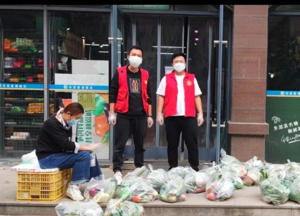 全民抗疫——郑州延津商会志愿者掠影(图7) 4187f19a94d8a31d0fbe6e6b67b2567.jpg