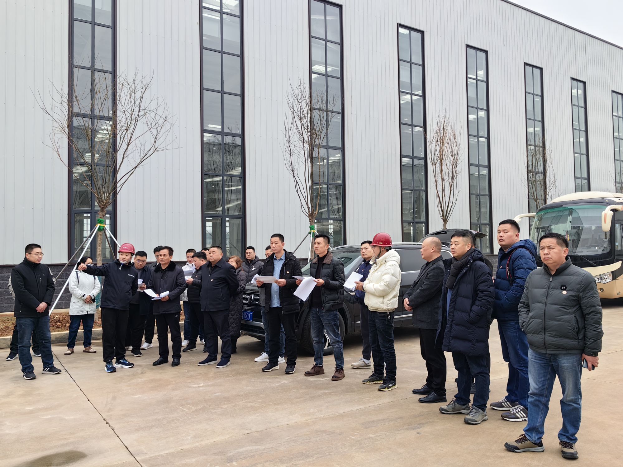 【主题党日活动】学习红旗渠精神,永葆创业激情—— 郑州延津商会走进红旗渠(图7) 168abfda8854c449db8336fd6452eec.jpg