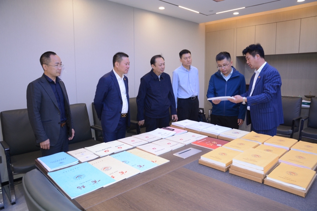 民政部社会组织管理局到郑州市温州商会调研清廉商会建设(图1) 微信图片_20230510163106.jpg