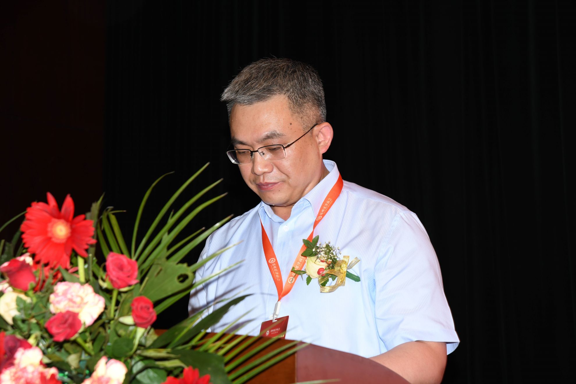 凝乡情汇聚精彩 谋发展商融未来(图8) 765d574c61112e86ce887db6dff7888.jpg