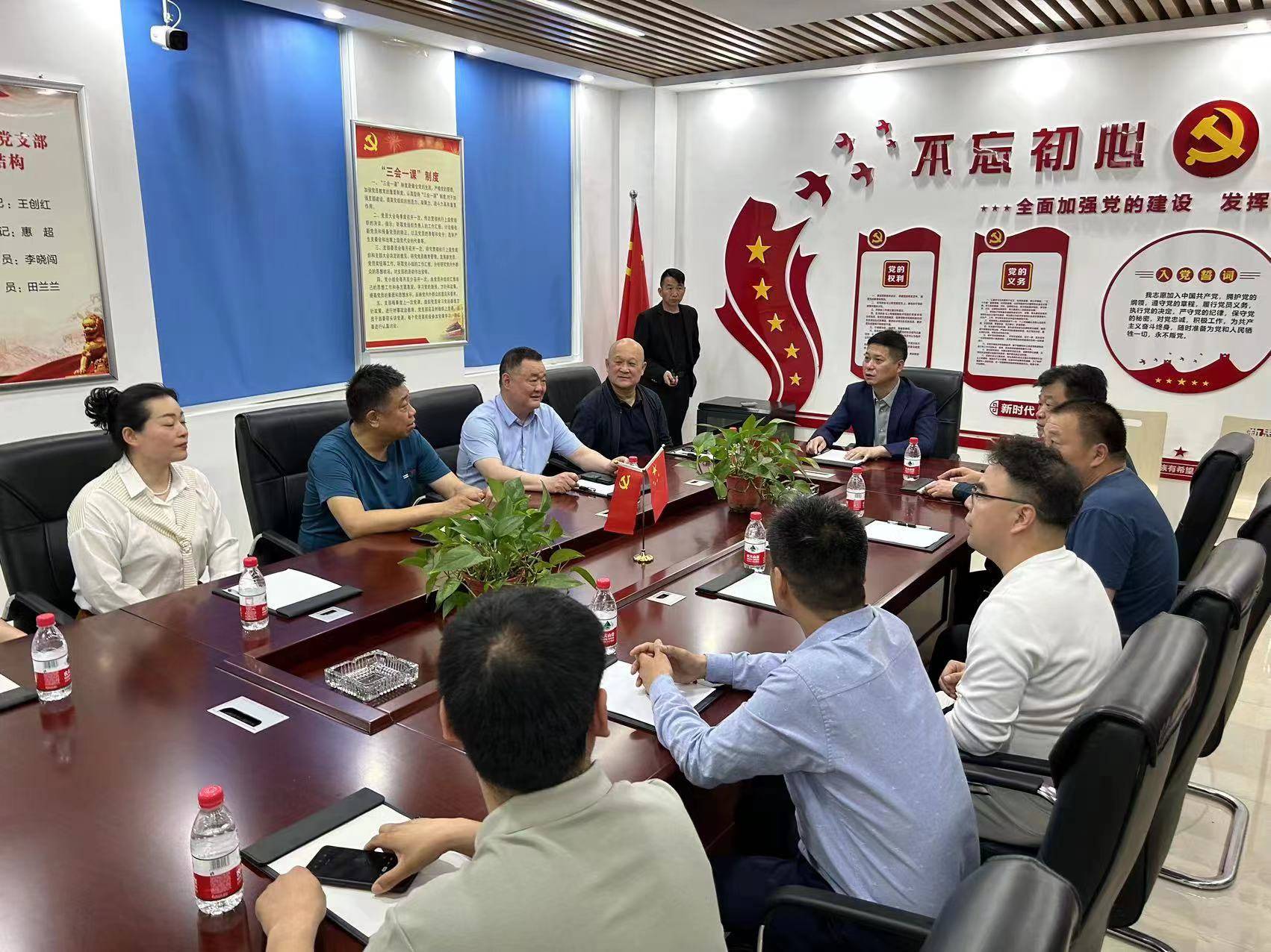 郑州市襄城商会“服务家乡 五一望月之夜”活动圆满结束(图1) 2.jpg