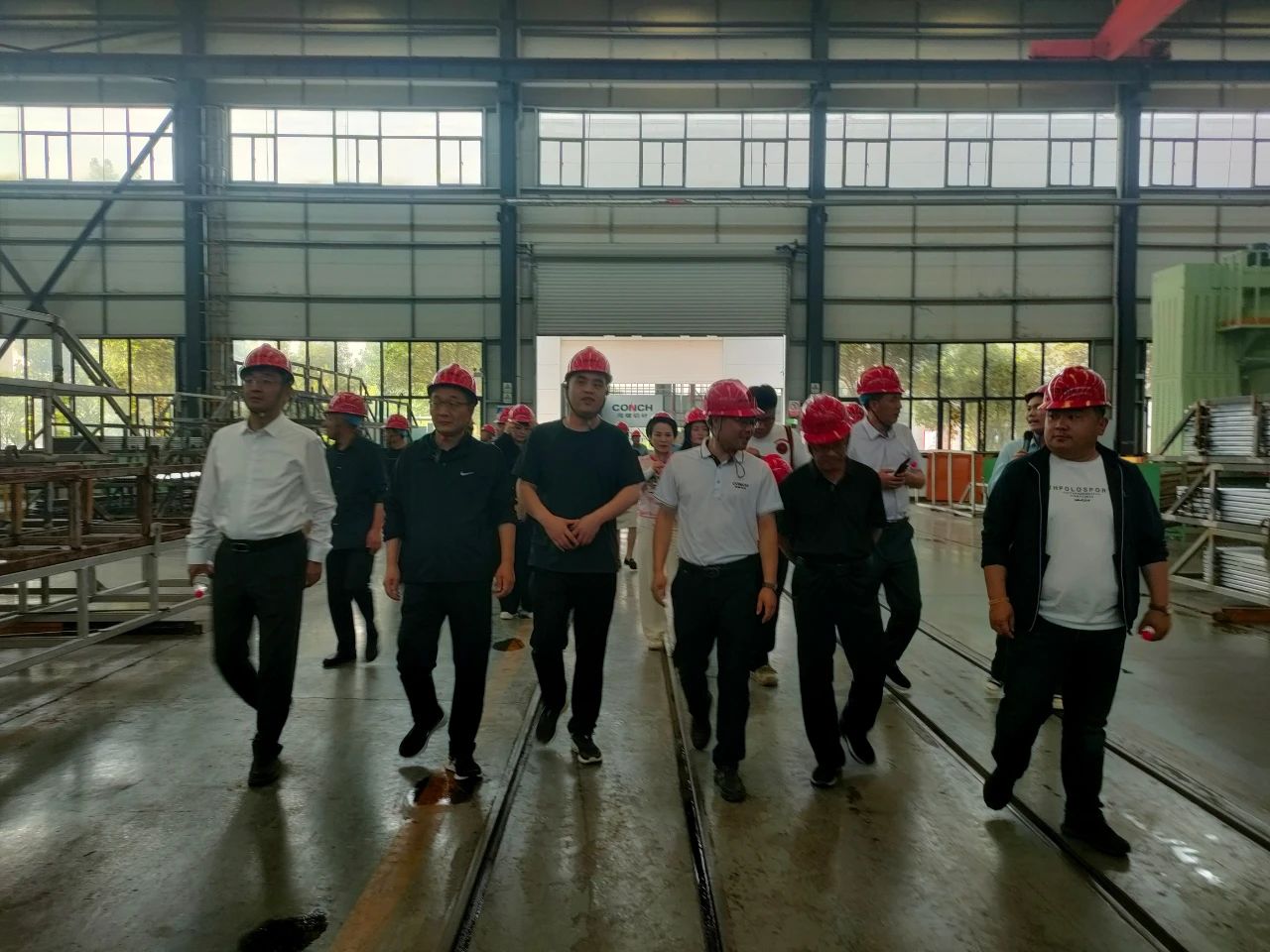 三门峡灵宝市组织民营企业家赴登封学习考察(图2) 三门峡灵宝市组织民营企业家赴登封学习考察(图2)