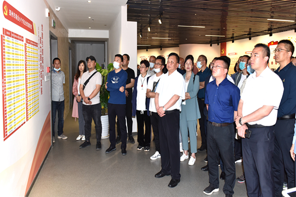 晋城市工商联代表团来我市参观考察(图2) 晋城市工商联代表团来我市参观考察(图2)