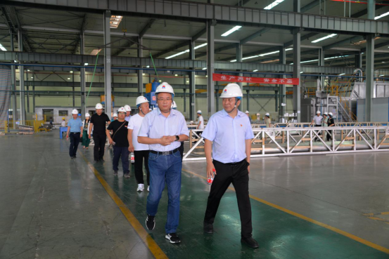 荥阳市委统战部、市工商联 组织开展“学党史、悟初心、谋发展”民营企业对标提升活动(图2) 荥阳市委统战部、市工商联 组织开展“学党史、悟初心、谋发展”民营企业对标提升活动(图2)