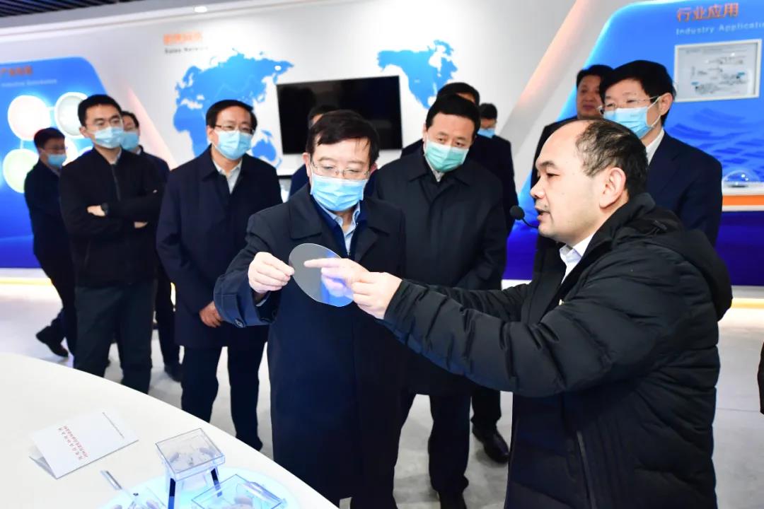 全国工商联促进“两个健康”工作现场会在鹤壁举行(图6) 全国工商联促进“两个健康”工作现场会在鹤壁举行(图6)