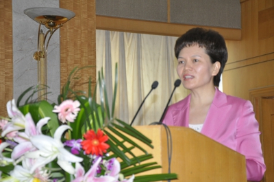 郑州市工商界“反对贿赂·公平竞争”联盟活动启动仪式(图2) 郑州市工商界“反对贿赂·公平竞争”联盟活动启动仪式(图2)