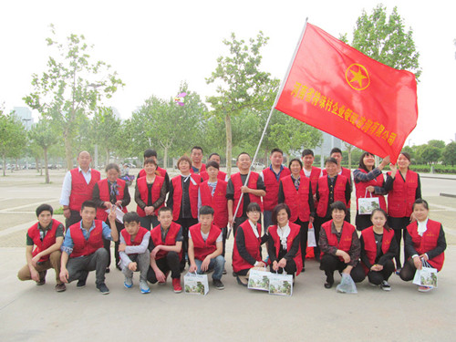 管城回族区特味村开展“郑州因我而美丽”公益活动(图4) 管城回族区特味村开展“郑州因我而美丽”公益活动(图4)