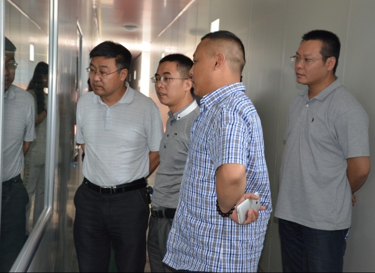 中原区工商联组织机关干部赴兰考、民权参观学习(图3) 中原区工商联组织机关干部赴兰考、民权参观学习(图3)