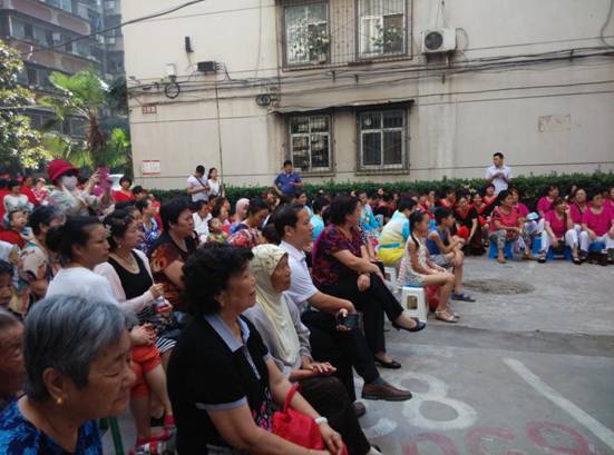 管城区北下街办事处七月文艺周进社区居民喜乐满怀(图2) 管城区北下街办事处七月文艺周进社区居民喜乐满怀(图2)