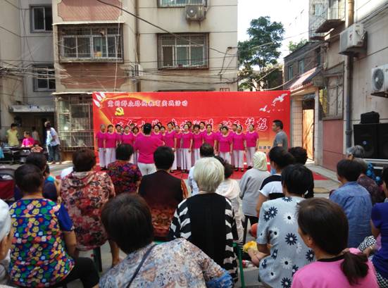 管城区北下街办事处七月文艺周进社区居民喜乐满怀(图3) 管城区北下街办事处七月文艺周进社区居民喜乐满怀(图3)