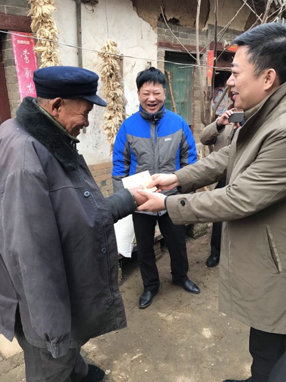 市工商联到定点帮扶贫困村慰问(图5) 市工商联到定点帮扶贫困村慰问(图5)