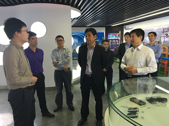 省工商联副主席韩建国就关于开展降低实体经济企业综合成本赴我市进行调研(图4) 省工商联副主席韩建国就关于开展降低实体经济企业综合成本赴我市进行调研(图4)