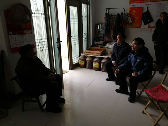 河南省脱贫攻坚督导组到市工商联帮扶村督导调研脱贫攻坚工作(图5) 河南省脱贫攻坚督导组到市工商联帮扶村督导调研脱贫攻坚工作(图5)