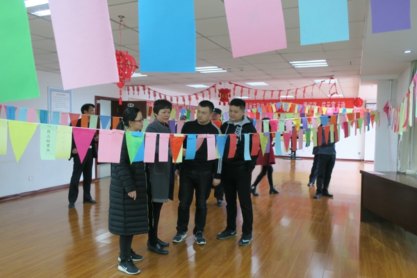 伟德体育直播开奖入口举办猜灯谜庆元宵活动(图1) 伟德体育直播开奖入口举办猜灯谜庆元宵活动(图1)