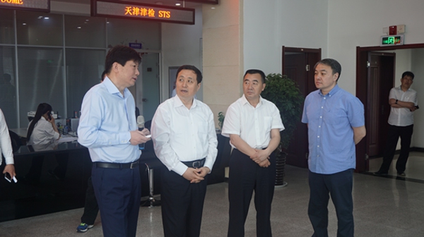 省委常委、统战部部长孙守刚来郑调研营商环境和非公有制经济领域统战工作(图4) 省委常委、统战部部长孙守刚来郑调研营商环境和非公有制经济领域统战工作(图4)