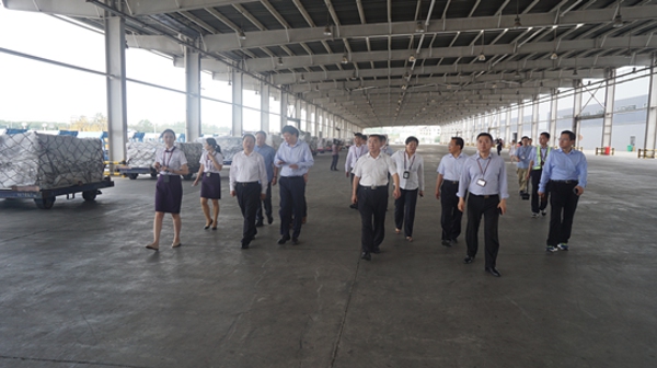 省委常委、统战部部长孙守刚来郑调研营商环境和非公有制经济领域统战工作(图5) 省委常委、统战部部长孙守刚来郑调研营商环境和非公有制经济领域统战工作(图5)