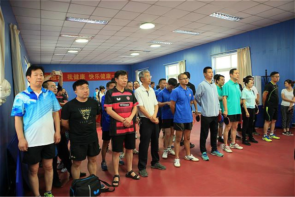 盐城商会参加经八路街道“区域化党委”乒乓球友谊赛(图1) 盐城商会参加经八路街道“区域化党委”乒乓球友谊赛(图1)