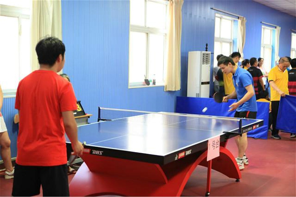 盐城商会参加经八路街道“区域化党委”乒乓球友谊赛(图2) 盐城商会参加经八路街道“区域化党委”乒乓球友谊赛(图2)