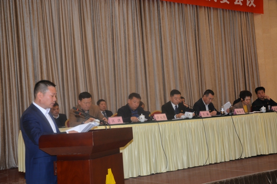 郑州温州商会荣获郑州市“光彩杯”竞赛活动先进集体和“精准扶贫”先进单位(图2) 郑州温州商会荣获郑州市“光彩杯”竞赛活动先进集体和“精准扶贫”先进单位(图2)