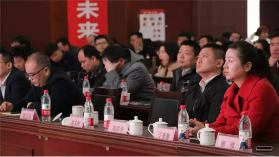 郑州市盐城商会组织会员参加格力电器郑州产业园企业开放日活动(图2) 郑州市盐城商会组织会员参加格力电器郑州产业园企业开放日活动(图2)