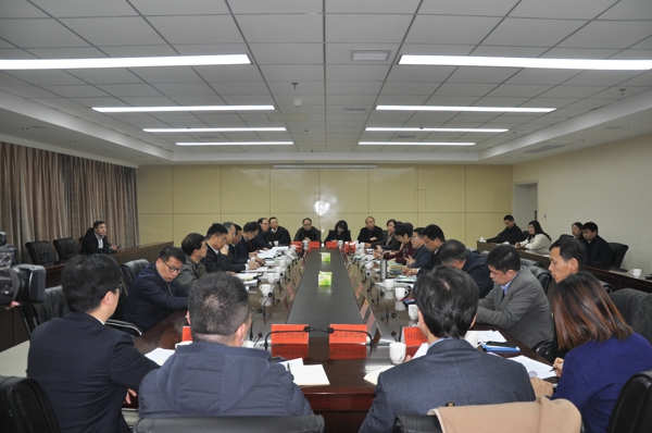 全国工商联第五联系调研组来郑调研(图1) 全国工商联第五联系调研组来郑调研(图1)