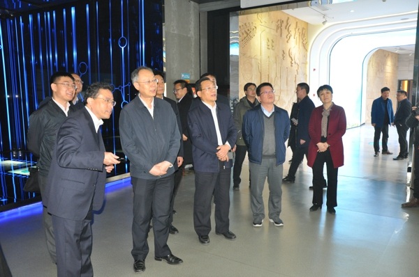 全国工商联第五联系调研组来郑调研(图2) 全国工商联第五联系调研组来郑调研(图2)