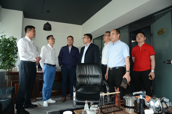 郑州温州商会走进副会长企业河南欣成律师事务所(图1) 郑州温州商会走进副会长企业河南欣成律师事务所(图1)