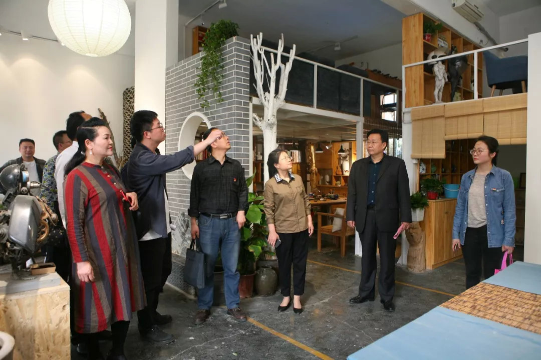 郑州市古玩业商会会长单位郑州古玩城参加二七区文化系统人才沙龙分享会(图3) 郑州市古玩业商会会长单位郑州古玩城参加二七区文化系统人才沙龙分享会(图3)