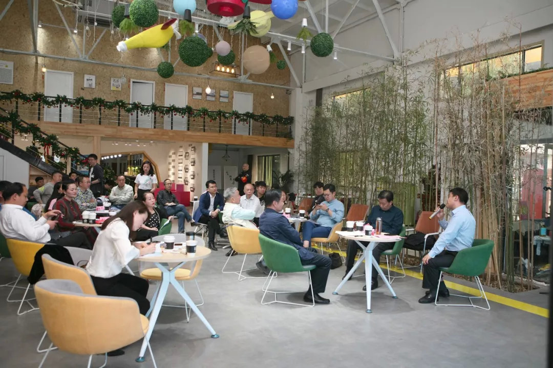 郑州市古玩业商会会长单位郑州古玩城参加二七区文化系统人才沙龙分享会(图5) 郑州市古玩业商会会长单位郑州古玩城参加二七区文化系统人才沙龙分享会(图5)