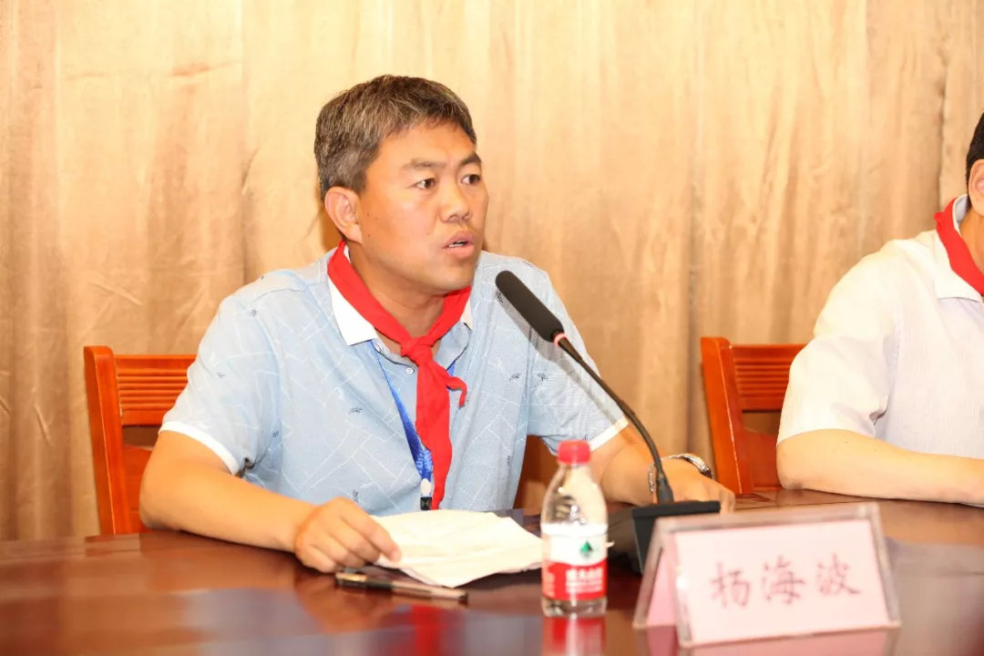 郑州市古玩业商会会长单位郑州古玩城迎接洛宁县高湾村同心继明小学省会行师生代表(图5) 郑州市古玩业商会会长单位郑州古玩城迎接洛宁县高湾村同心继明小学省会行师生代表(图5)