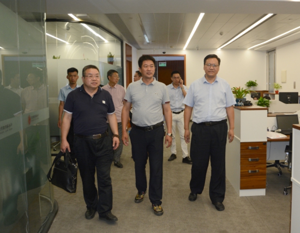 郑州温州商会走进北京市京师(郑州)律师事务所(图2) 郑州温州商会走进北京市京师(郑州)律师事务所(图2)