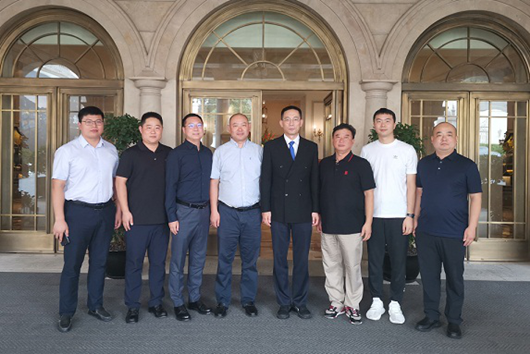 郑州市青年企业家商会应邀参加西湖大学“西湖三期”开学典礼(图1) 郑州市青年企业家商会应邀参加西湖大学“西湖三期”开学典礼(图1)