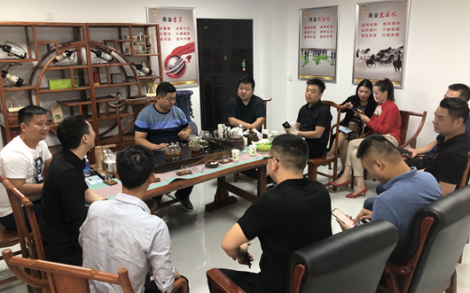 郑州市青年企业家商会举行第二次“进企业”走访调研活动(图1) 郑州市青年企业家商会举行第二次“进企业”走访调研活动(图1)