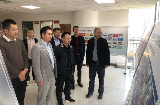 李金勇书记到青商会及会员企业进行调研(图1) 李金勇书记到青商会及会员企业进行调研(图1)