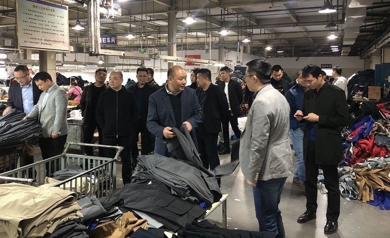 郑州市青年企业家商会召开第一届三次会长会议(图2) 郑州市青年企业家商会召开第一届三次会长会议(图2)