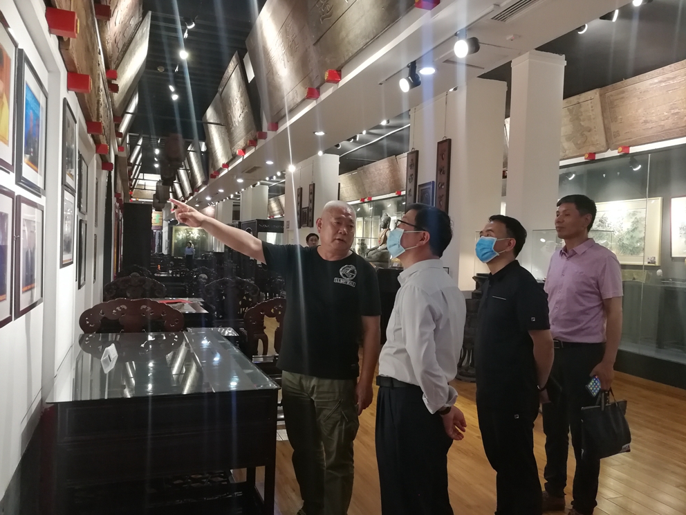 郑州市古玩业商会蒋继明会长出任河南省协商会合作组织第二届主席团主席(图2) 郑州市古玩业商会蒋继明会长出任河南省协商会合作组织第二届主席团主席(图2)