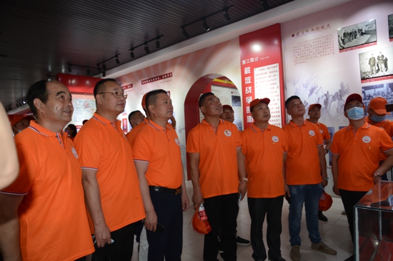 缅怀先辈 砥砺前行---郑州市温州商会”七一“建党日红色教育济源行系列活动之一(图1) 缅怀先辈 砥砺前行---郑州市温州商会”七一“建党日红色教育济源行系列活动之一(图1)