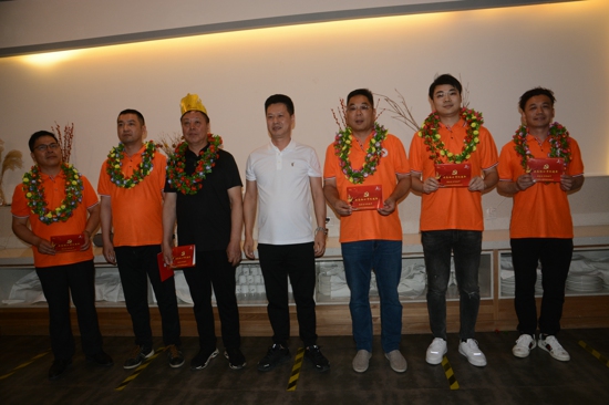 深化传统教育 强化使命担当---郑州市温州商会为新老党员过政治生日(图1) 深化传统教育 强化使命担当---郑州市温州商会为新老党员过政治生日(图1)