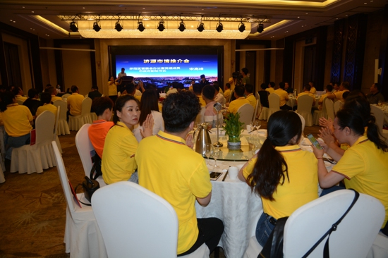 济源市政府面向郑州温州商会企业家举行市情推介会(图1) 济源市政府面向郑州温州商会企业家举行市情推介会(图1)