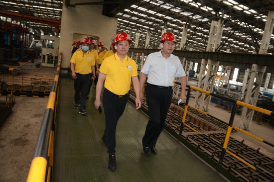 郑州温州商会企业家参观考察济源企业(图1) 郑州温州商会企业家参观考察济源企业(图1)