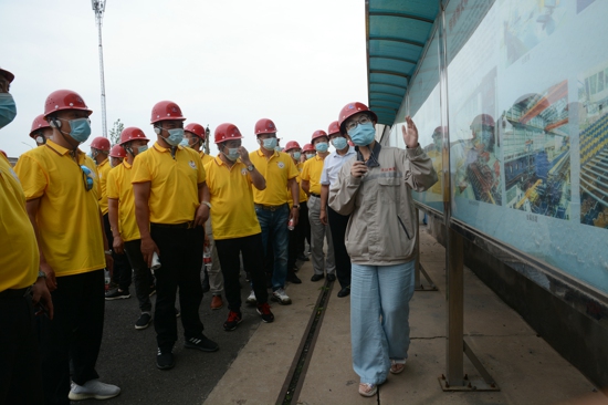 郑州温州商会企业家参观考察济源企业(图2) 郑州温州商会企业家参观考察济源企业(图2)