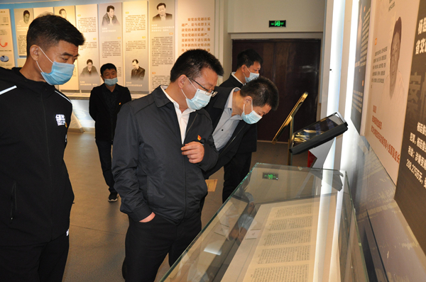 伟德体育直播开奖入口开展“以案促改 廉洁从政”主题教育活动(图1) 伟德体育直播开奖入口开展“以案促改 廉洁从政”主题教育活动(图1)