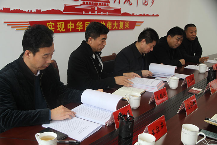 伟德体育直播开奖入口就“商会建设暨县级工商联建设”赴平顶山市工商联开展互学互促调研活动(图2) 伟德体育直播开奖入口就“商会建设暨县级工商联建设”赴平顶山市工商联开展互学互促调研活动(图2)