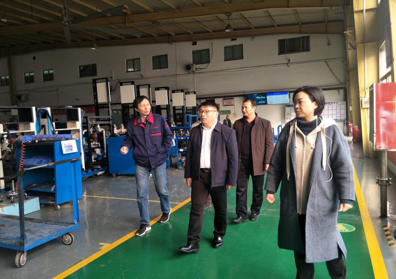 郑州市民营经济工作联席会议办公室赴区县(市)调研督导“两个行动”工作(图3) 郑州市民营经济工作联席会议办公室赴区县(市)调研督导“两个行动”工作(图3)