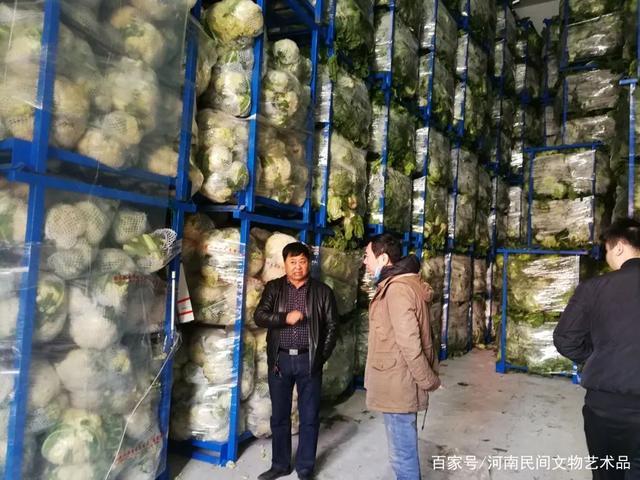 郑州市古玩业商会会长单位支部赴中牟县小李庄村开展扶贫慰问活动(图5) 郑州市古玩业商会会长单位支部赴中牟县小李庄村开展扶贫慰问活动(图5)