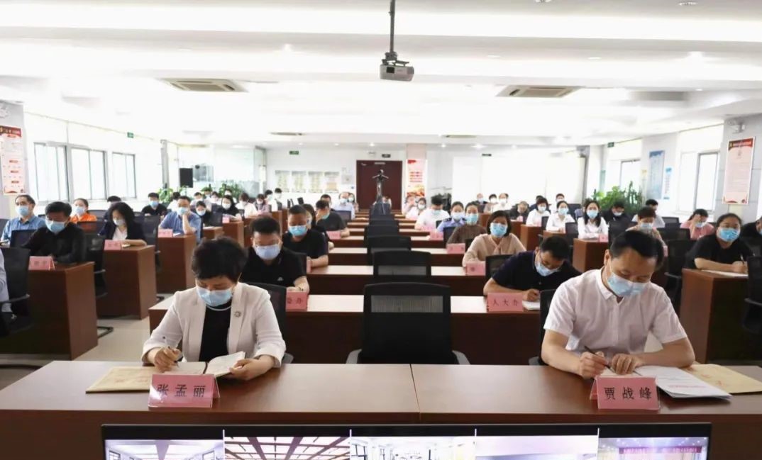 凝心聚力再出发|新密市统战工作会议暨“万企兴万村”工作推进会召开(图2) 微信图片_20220527145053.jpg