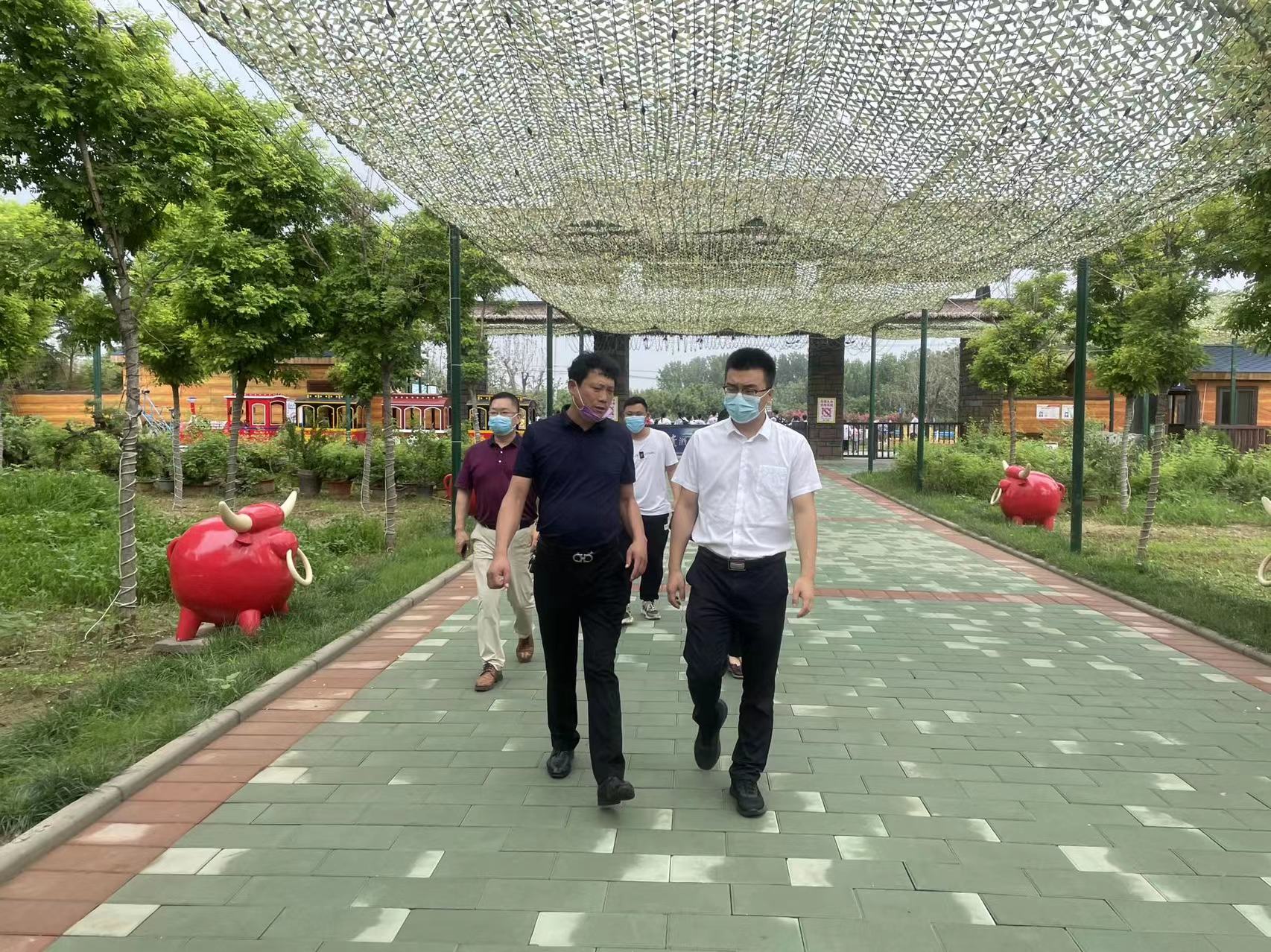 新郑市工商联就“万企兴万村”工作走访调研企业(图2) 微信图片_20220713170410.jpg